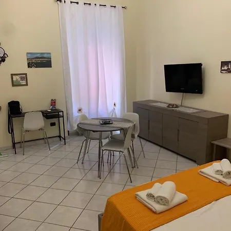 Centro Storico La Casa Di Ciro Hébergement de vacances *